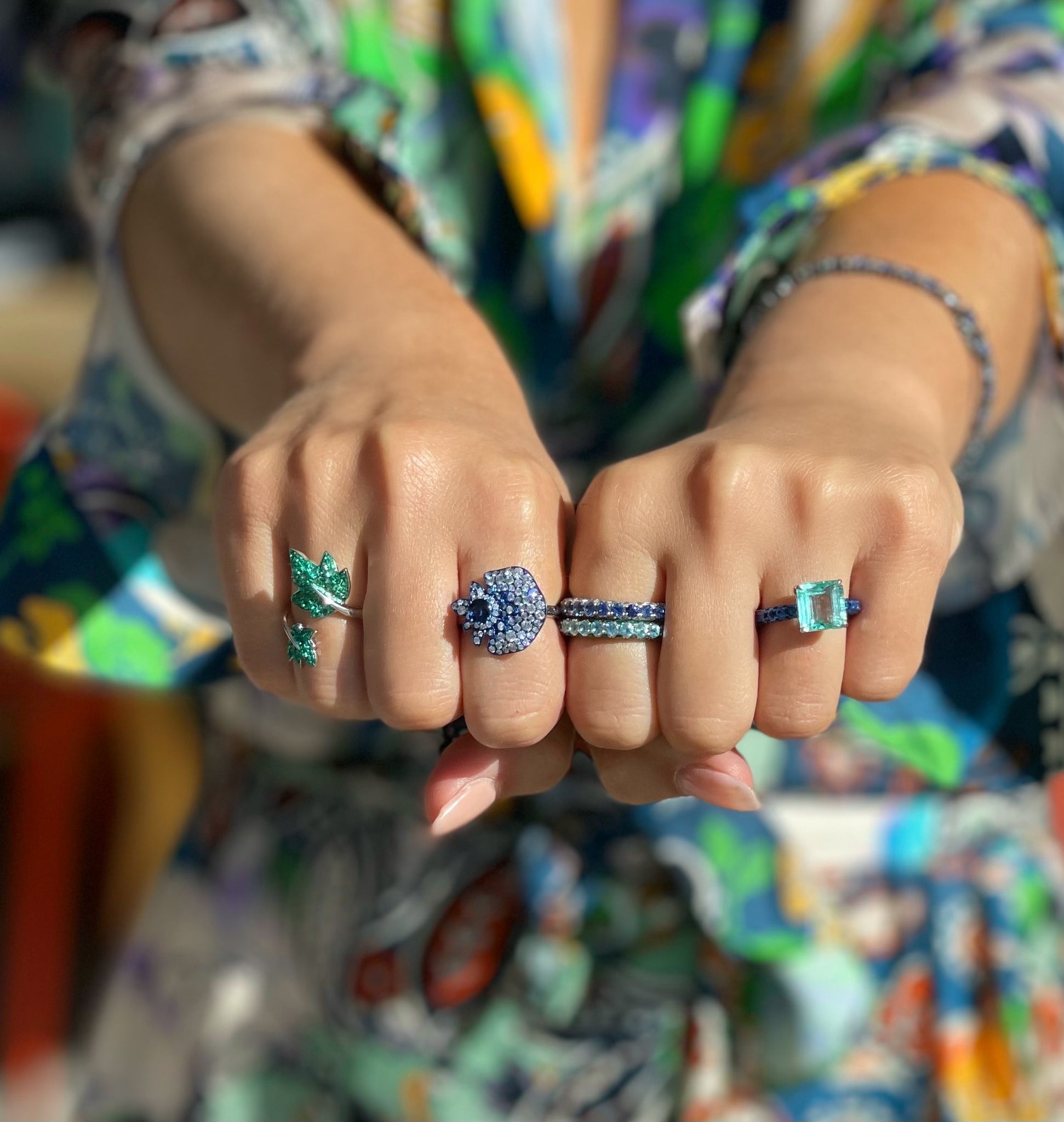 Blue Rhodium, Blue Sapphire & Diamond Folha Ring